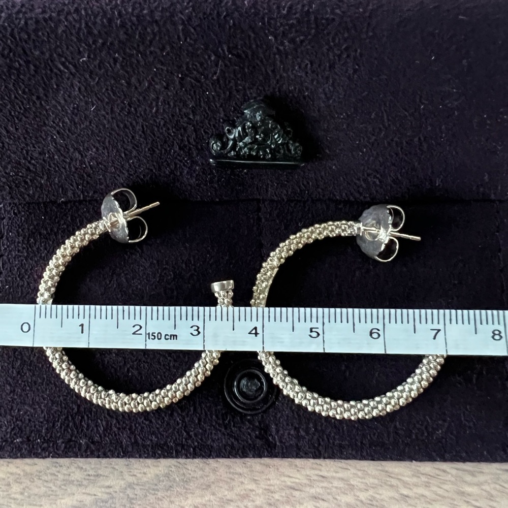 LAGOS Designer Earrings SIGNATURE CAVIAR
Large Caviar Hoop Earrings